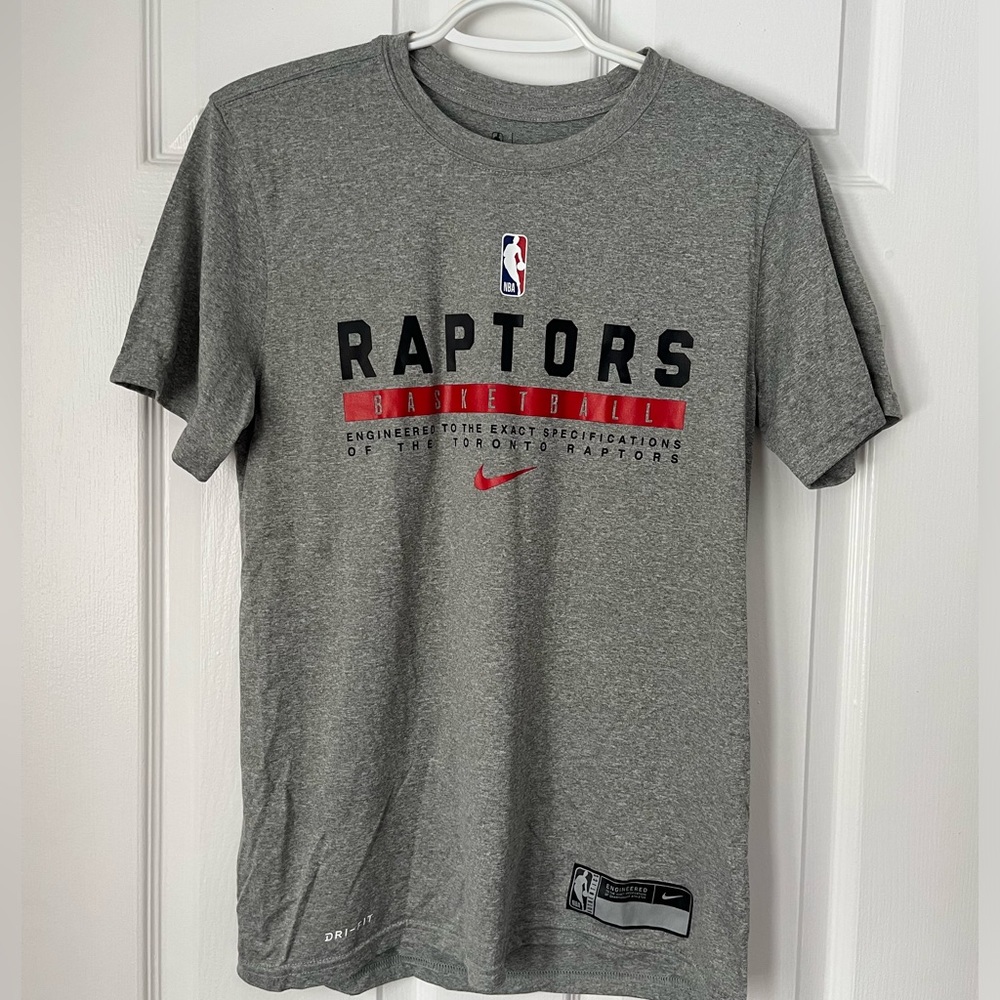 Nike Raptors Women’s Shirt (Size S)